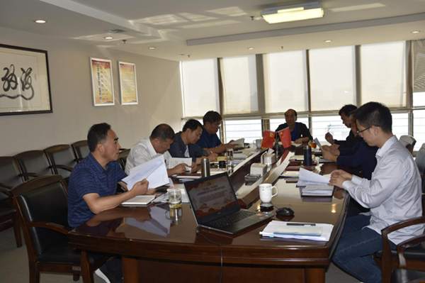 集團公司召開“不忘初心、牢記使命”主題教育黨委理論學習中心組集中學習會議